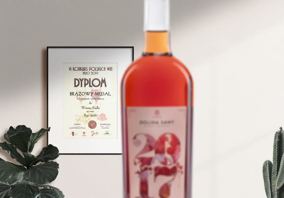 Nagroda — wino Dolina Samy